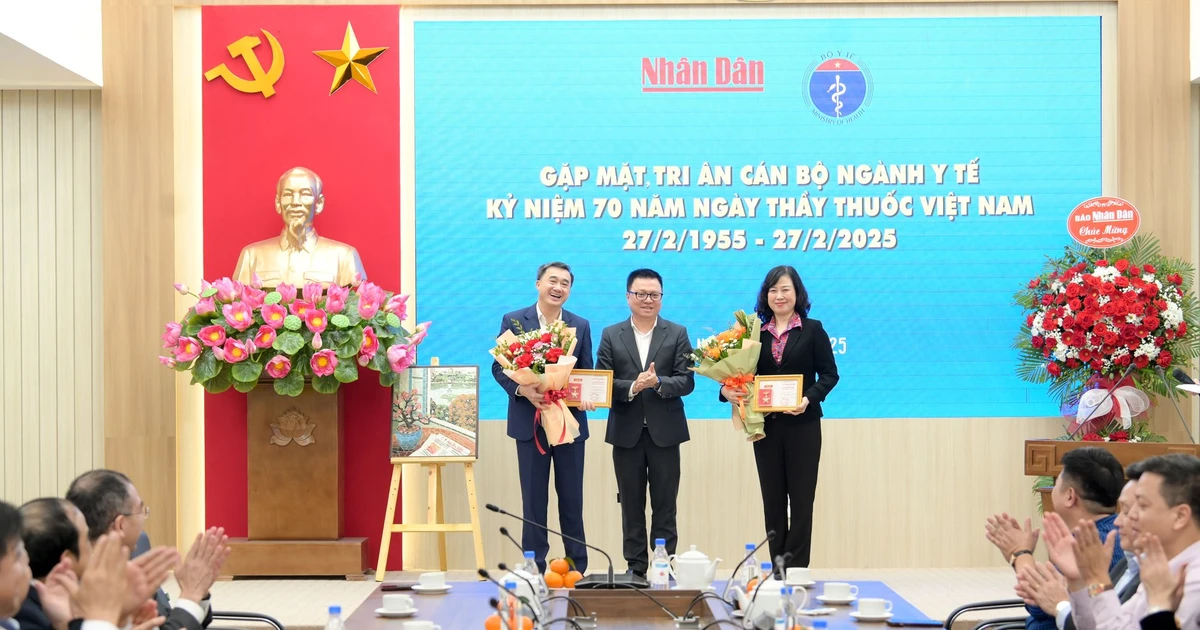 Báo Nhân Dân gặp mặt, tri ân đội ngũ cán bộ ngành y tế